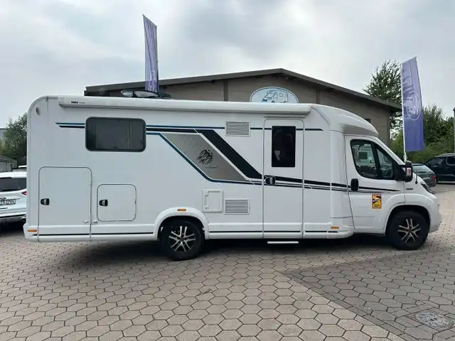 KNAUS Sky TI 700 MEG Platinum Selection